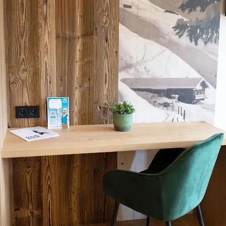 Lohningbauer マリア・アルム・アム・シュタイナーネン・メアー